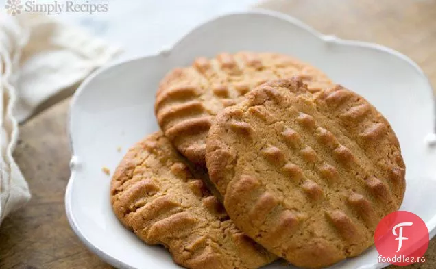 Pâine De Carne Umplută Cu Spanac Și Ardei Gras Roșu