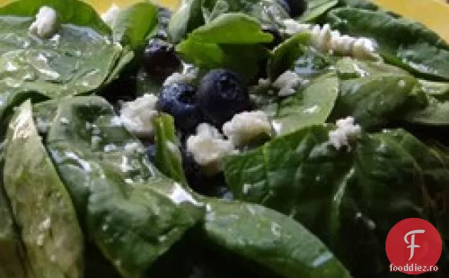 Salată De Spanac De Afine