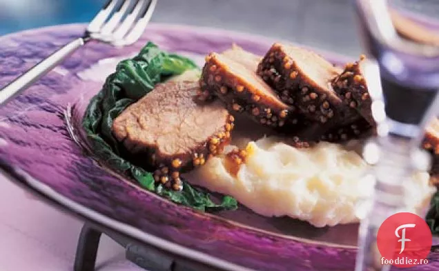 Filet de porc cu chutney de caise