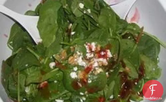 Salată De Spanac Fructat