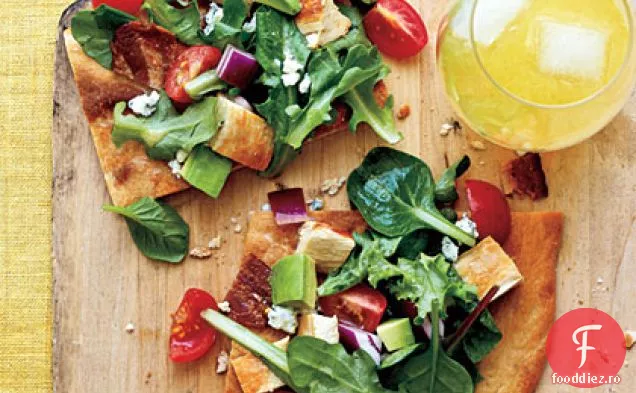 Pizza Cu Salată Cobb
