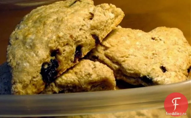 Cardamom și biscuiți de cireșe uscate
