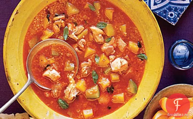 Supă marocană de pui și dovlecei de nucă