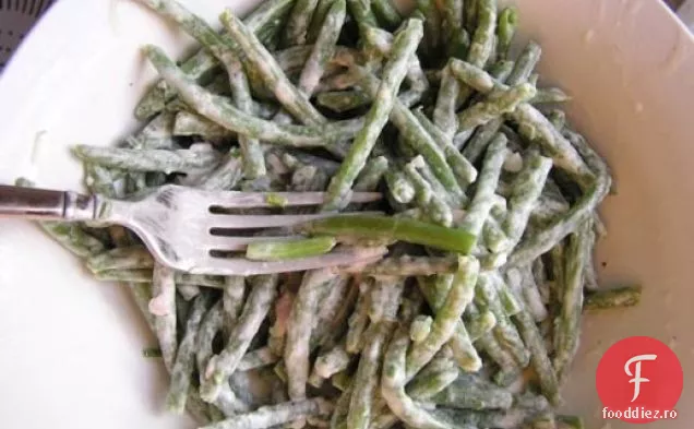 Cina În Seara Asta: Salată De Fasole Verde Cu Smântână