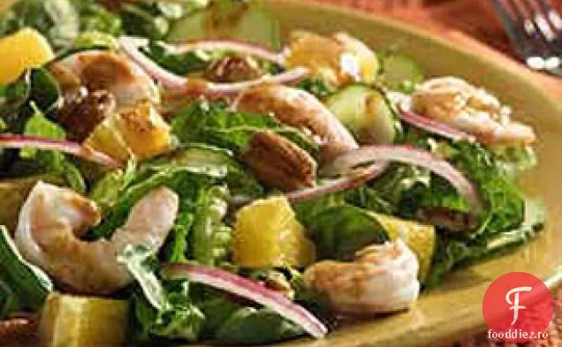 Salată de creveți cu citrice și spanac