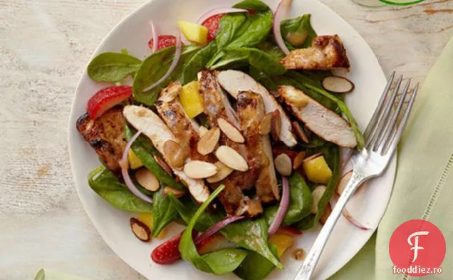 Salată de spanac Mango-Balsamic cu pui