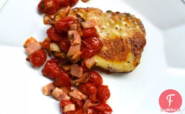 Welsh Rarebit și roșii prăjite cu slănină pe pâine de bere Cheddar