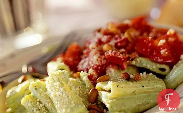 Rigatoni pesto cremos cu vinetă groasă de roșii