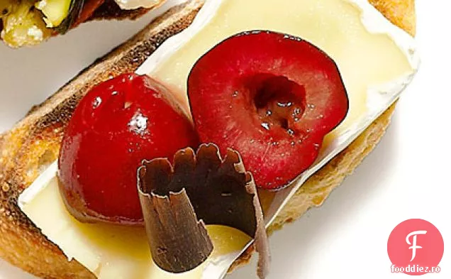Bruschetta cu brânză și ciocolată