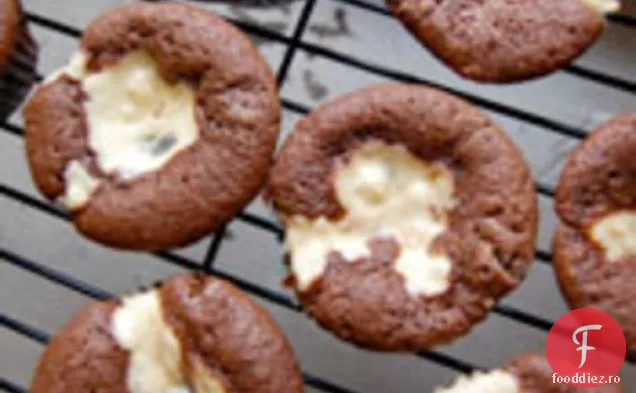 Gătit din Glossies: Cupcakes de brânză cremă de ciocolată