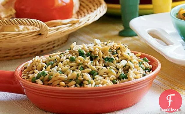 Salată Orzo