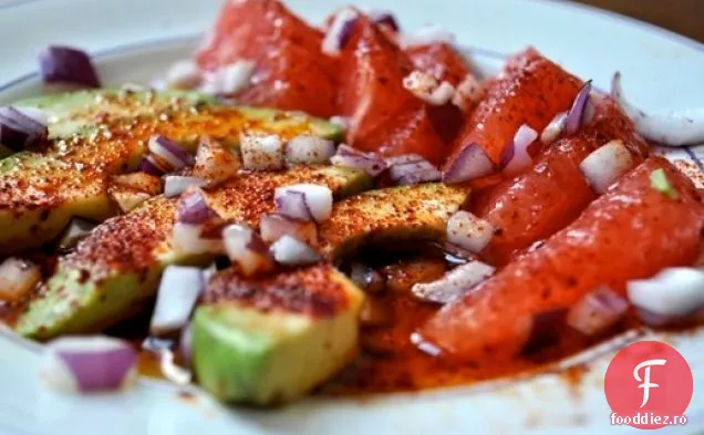 Salată de Avocado și Grapefruit cu vinetă aji Panca