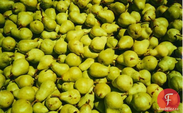 Salată de pere și fasole verde Bartlett