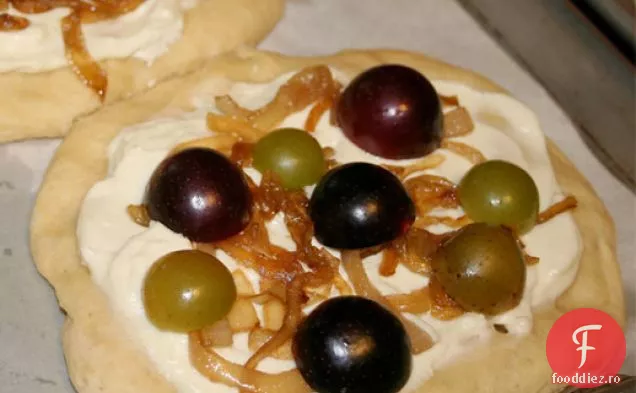 Făină de porumb, brânză de capră și pizza muscadină
