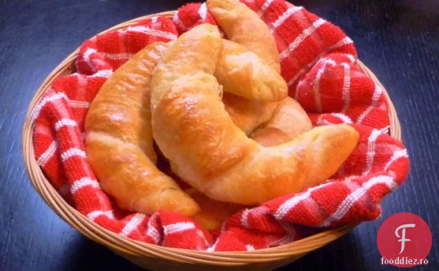 Coacerea pâinii: croissante ușoare (er) 