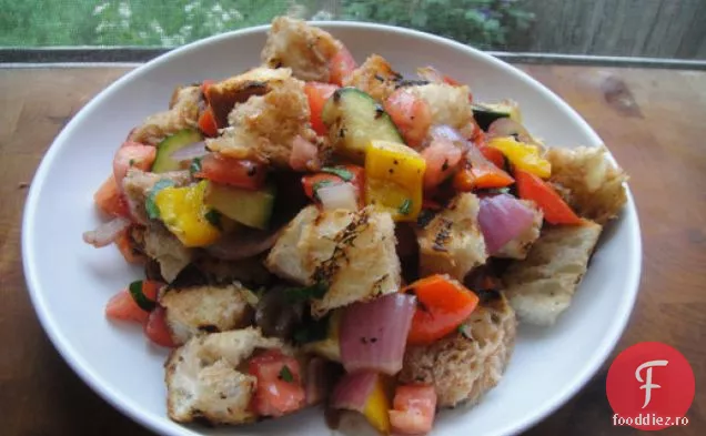 Salată De Panzanella La Grătar