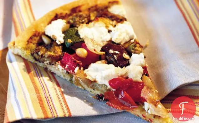 Pizza prăjită cu brânză de legume și capră