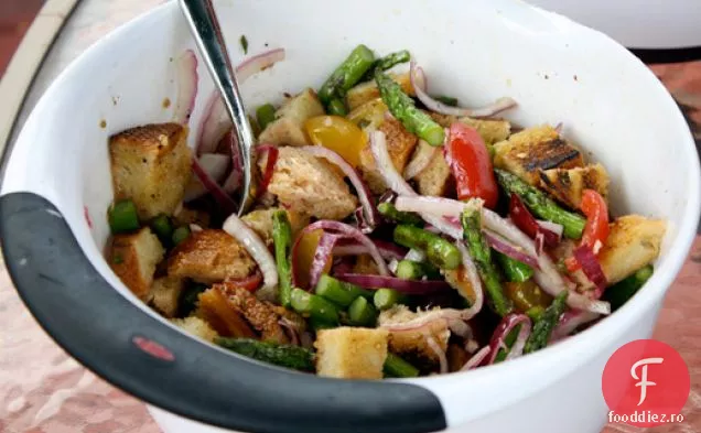 Cina In Seara Asta: Sparanghel La Gratar Panzanella