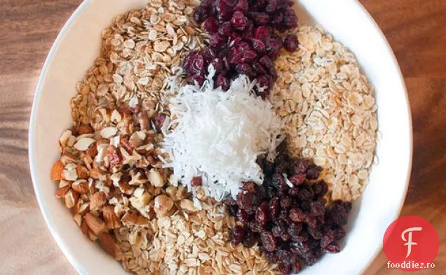 Muesli cu nuci și fructe uscate