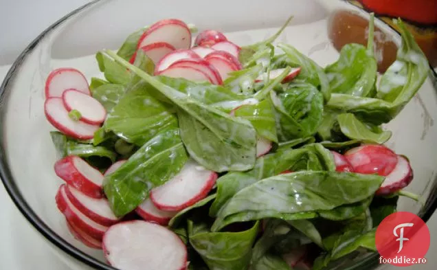 Gatiti cartea: salata de ridiche