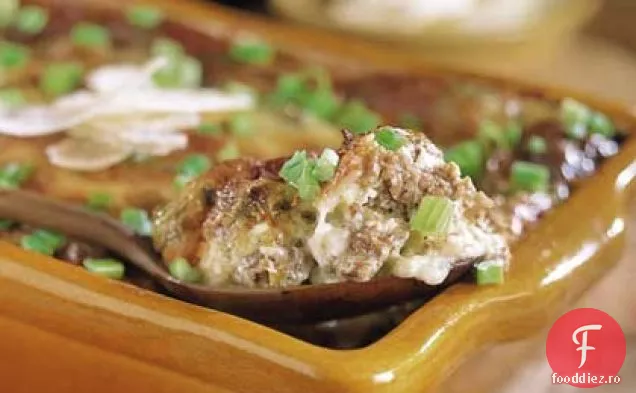 Caserola de mic dejun Brie-și-cârnați