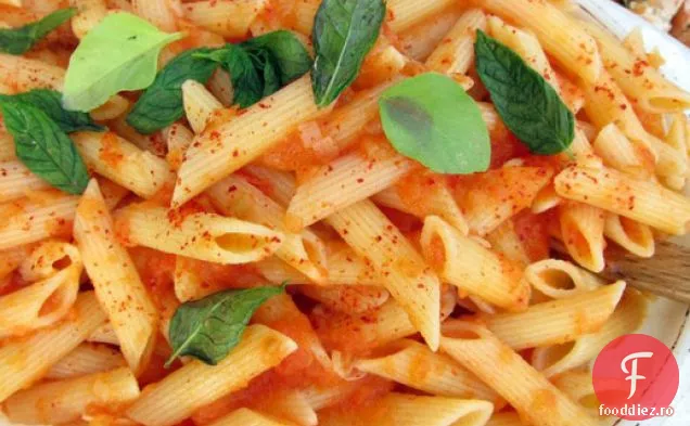 Franceză într-o clipă: Penne cu Piment d ' Espelette