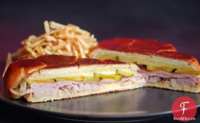 Cubanez Medianoche Sandwich