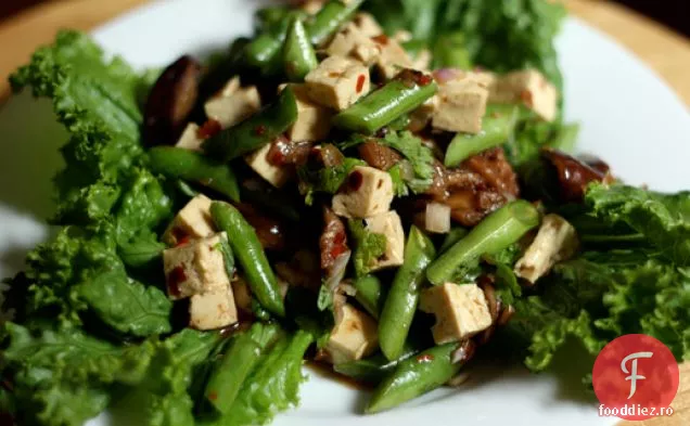 Cina în seara asta: salată de Tofu, fasole verde și Shiitake