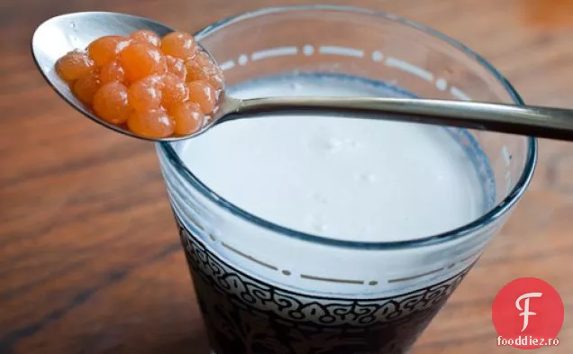 Supă dulce de nucă de cocos cu perle de fructe