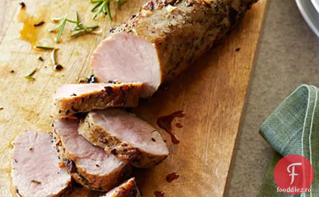 Filet de porc prăjit cu rozmarin și usturoi