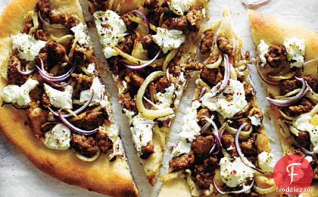 Pizza cu cârnați, fenicul și Ricotta