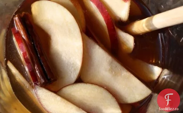 Apple Scortisoara Spumante Sangria