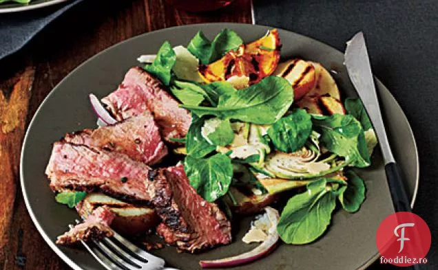 Fâșie din New York în stil toscan cu salată de rucola-anghinare