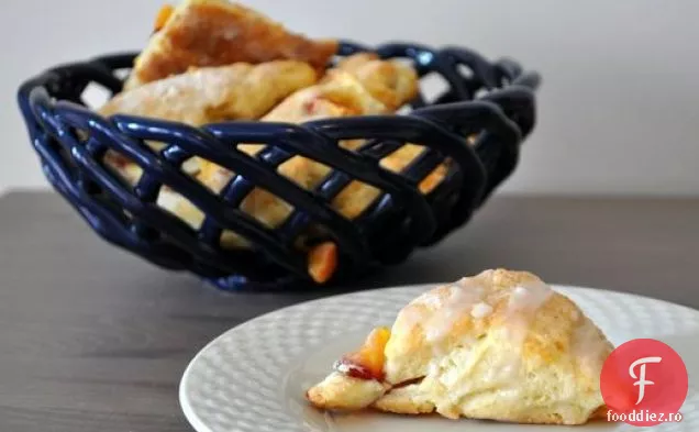 Mini Biscuiți Cu Piersici Glazurați