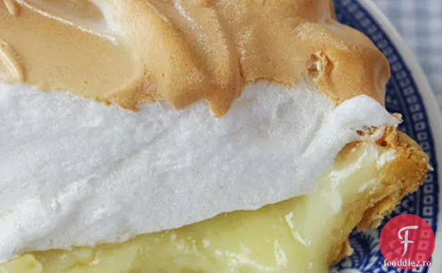 Plăcintă Cu Bezea Cu Cremă De Nucă De Cocos Înaltă De Mile