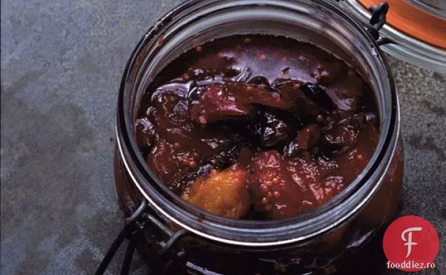 Chutney de prune fierbinte și dulce al lui Nigel Slater