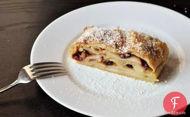 Strudel Cu Mere De Afine