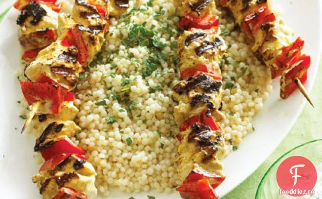 Kebab de pui marinat cu iaurt cu cuscus israelian