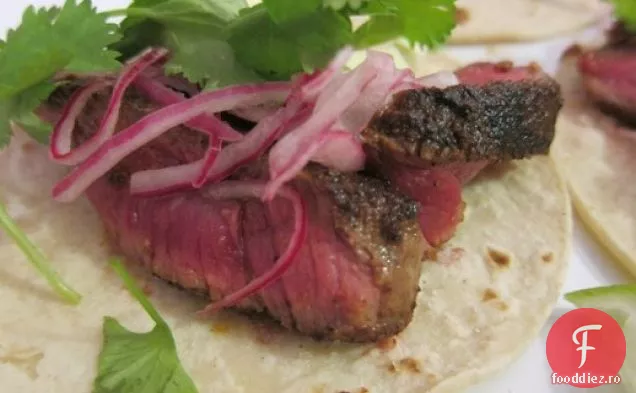 File de vită și Tacos de ceapă murată