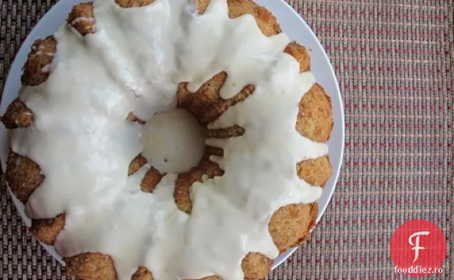 Tort Bundt Cu Banane Glazurate Cu Rom