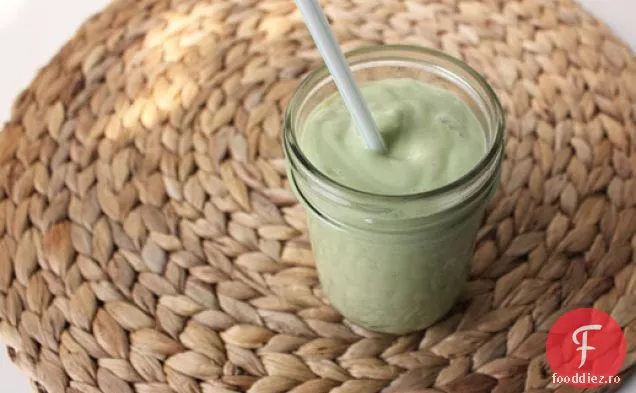 Smoothie de kefir cu Avocado cu ghimbir și mentă