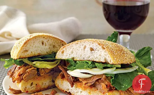 Sandvișuri de Alep-piper-carne de porc și fenicul