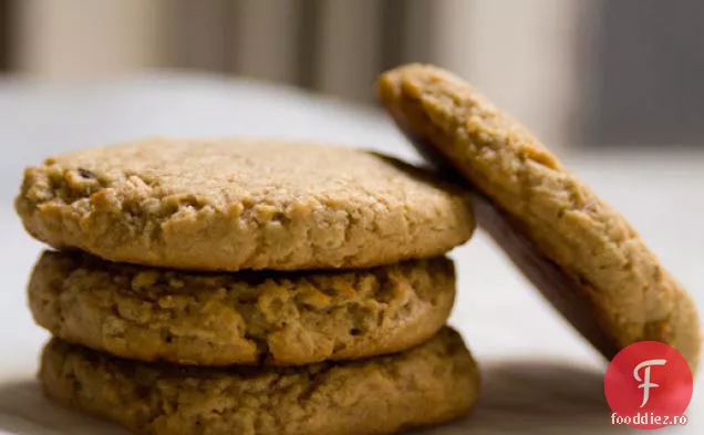 Biscuiți De Ovăz Cu Unt De Arahide