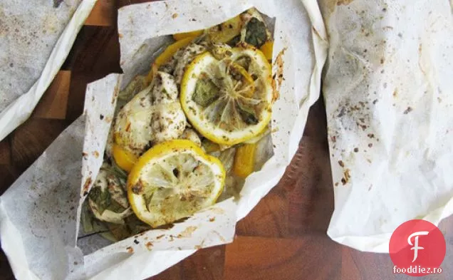 Colete de pui la cuptor condimentate (Chicken en Papillote)