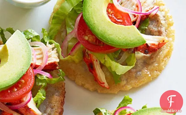 Panuchos (Tostadas Umplute Cu Fasole Neagră)