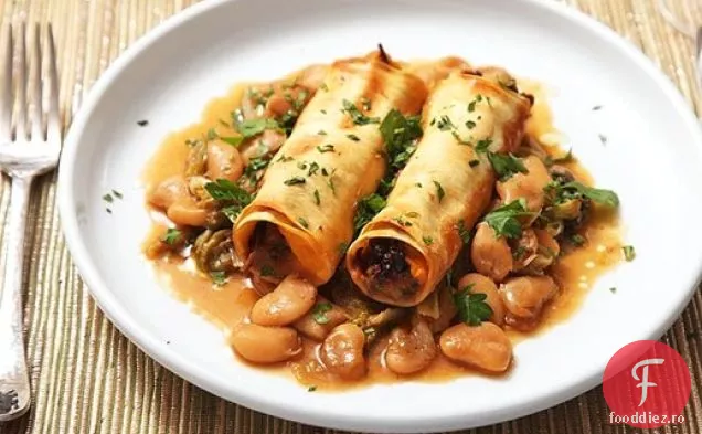 Cannelloni de cartofi dulci și ciuperci cu Escarole fierte și fasole de unt (Vegan)