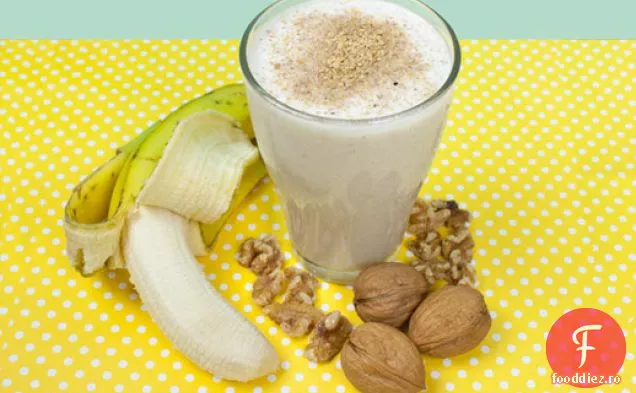 Smoothie cu nuci și banane