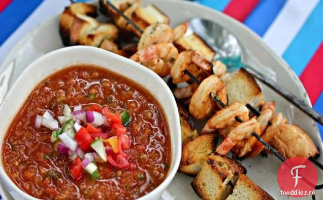Gazpacho Cu Creveți De Boia La Grătar Și Crutoane De Usturoi