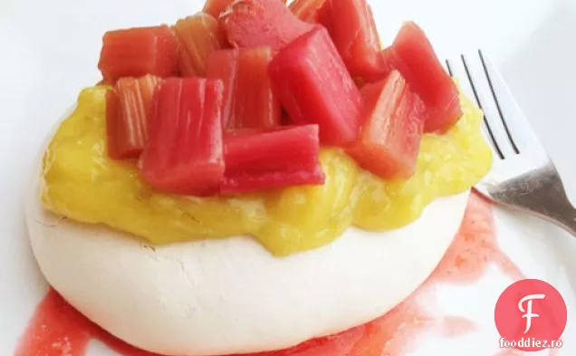 Rhubarb și var Pavlovas