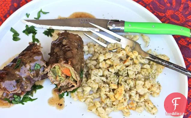 Rouladen De Vită Cu Spaetzle De Mărar
